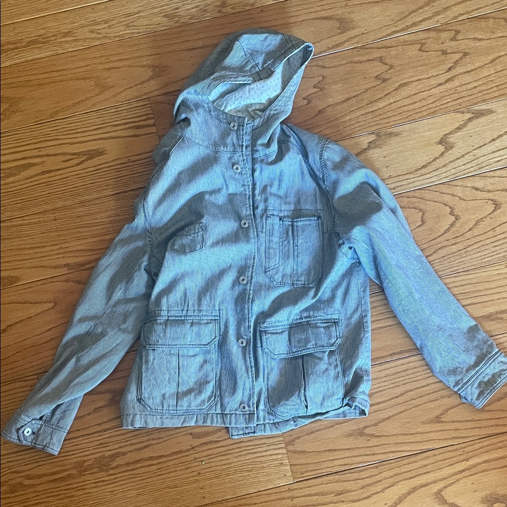 Hiroshi Awai - Creep - urban White with stripe Blue Hooded Jacket